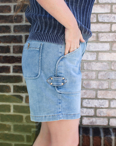 Audrey Patch Pocket Girlfriend Short