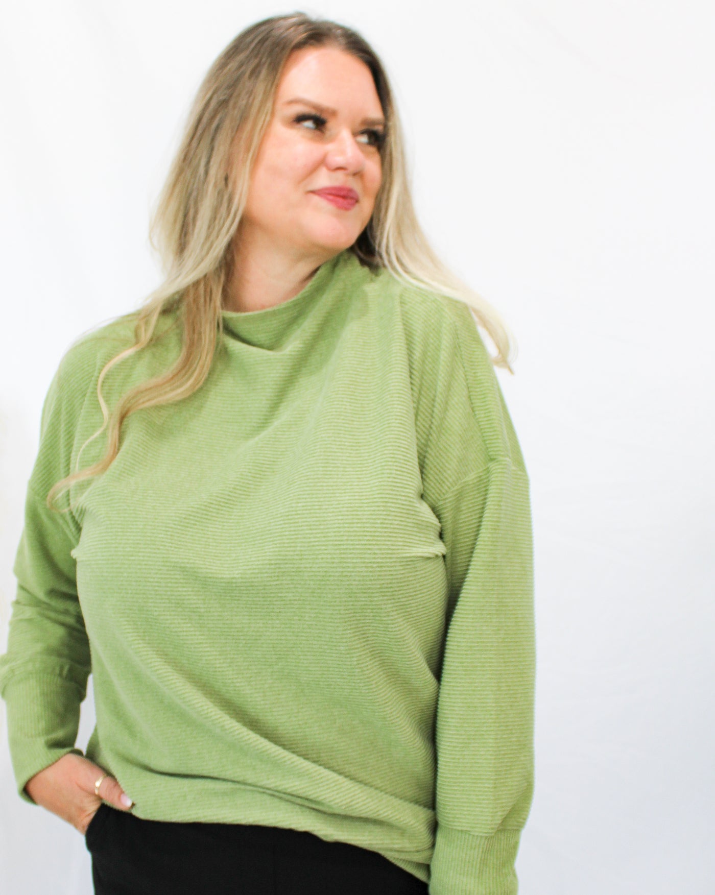 Ribbed Funnel Neck Tunic