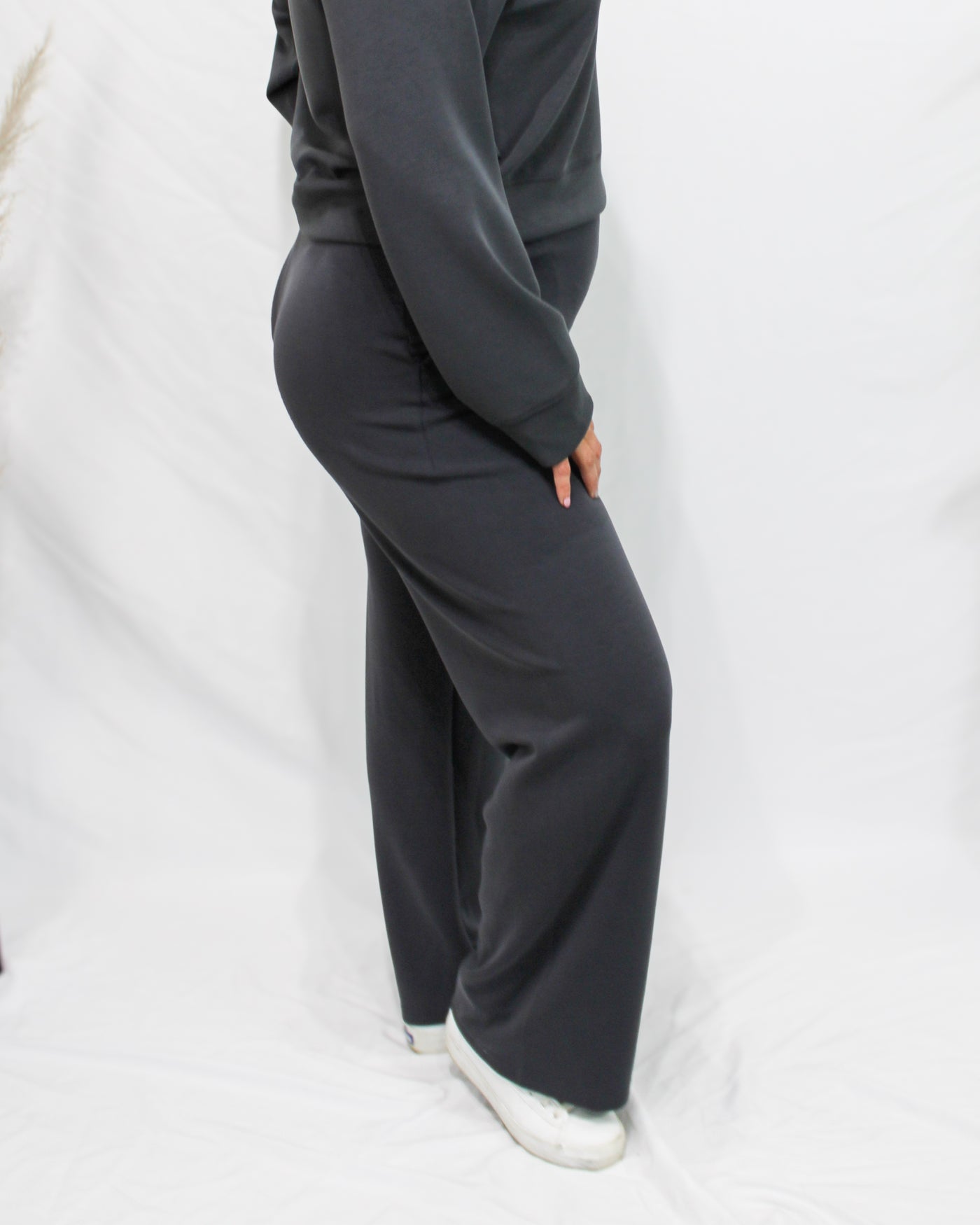 Victoria Scuba Wide Leg Pant